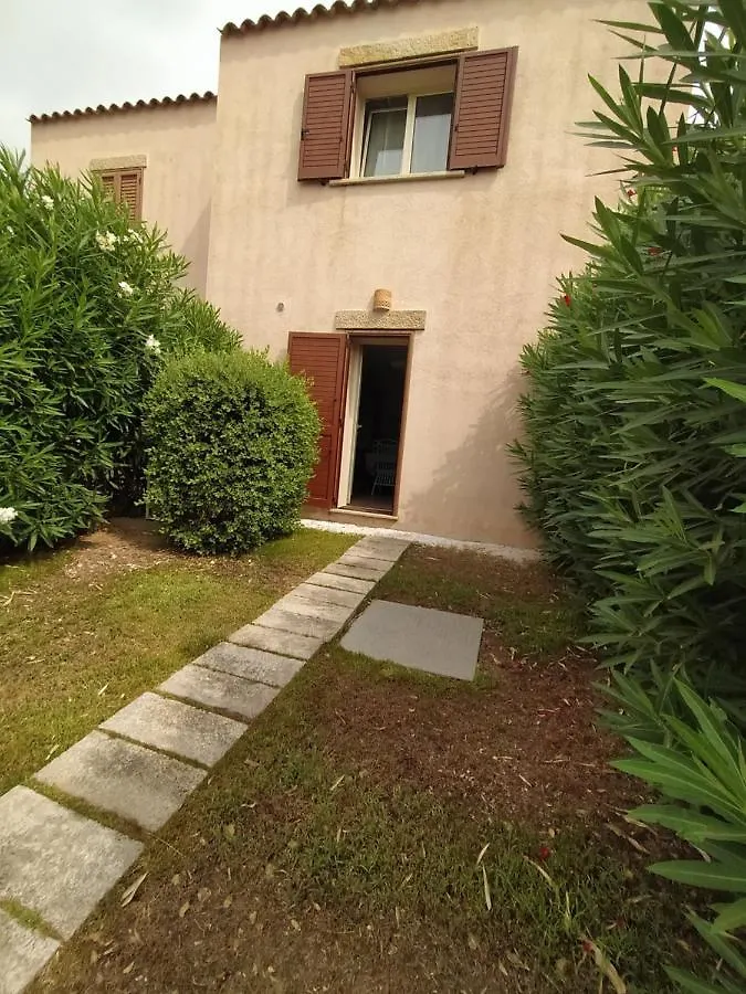 Villetta Badualga سان تيودورو بيت للعطل
